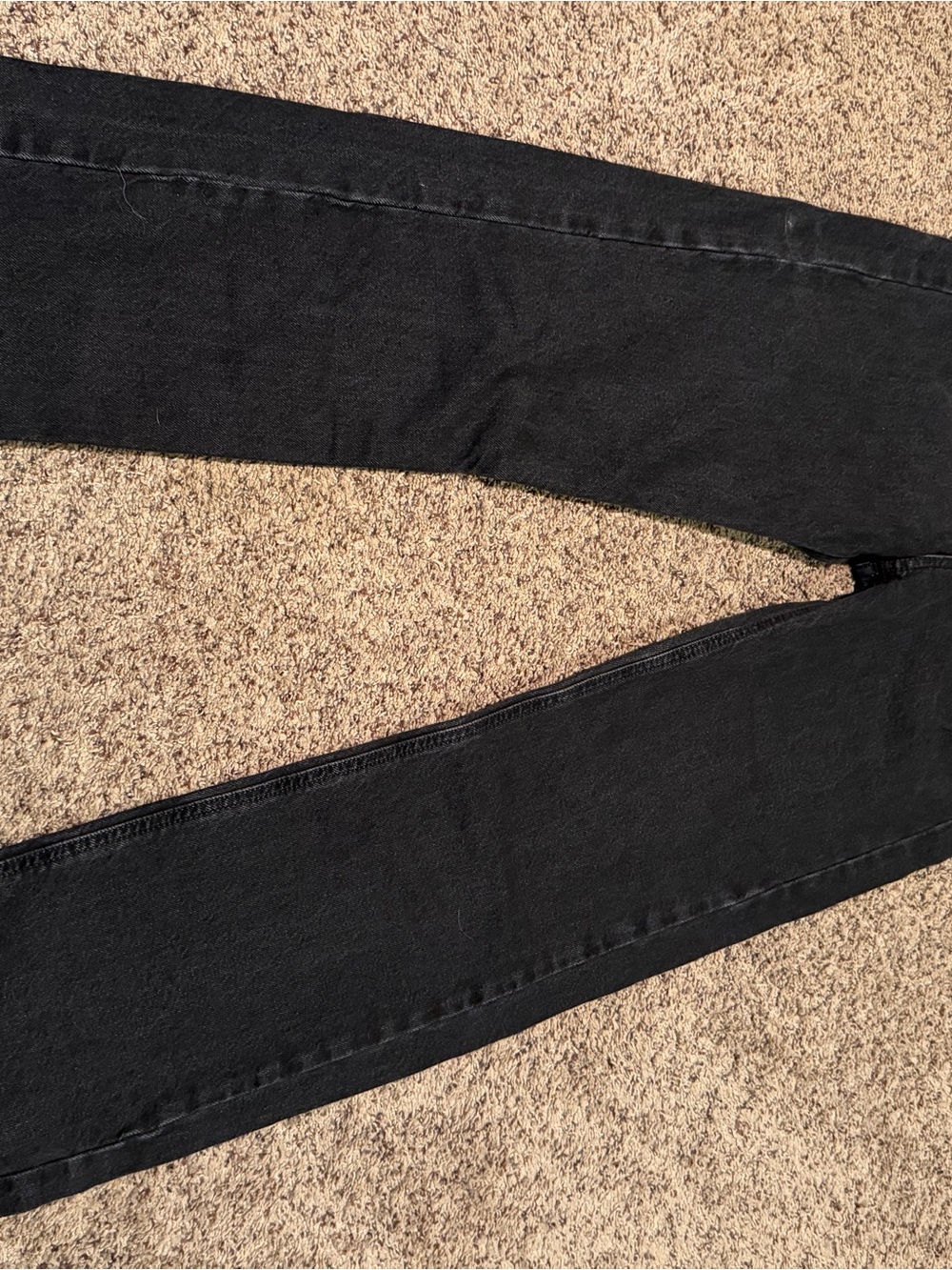 BDG Urban Outfitters - Classic Black